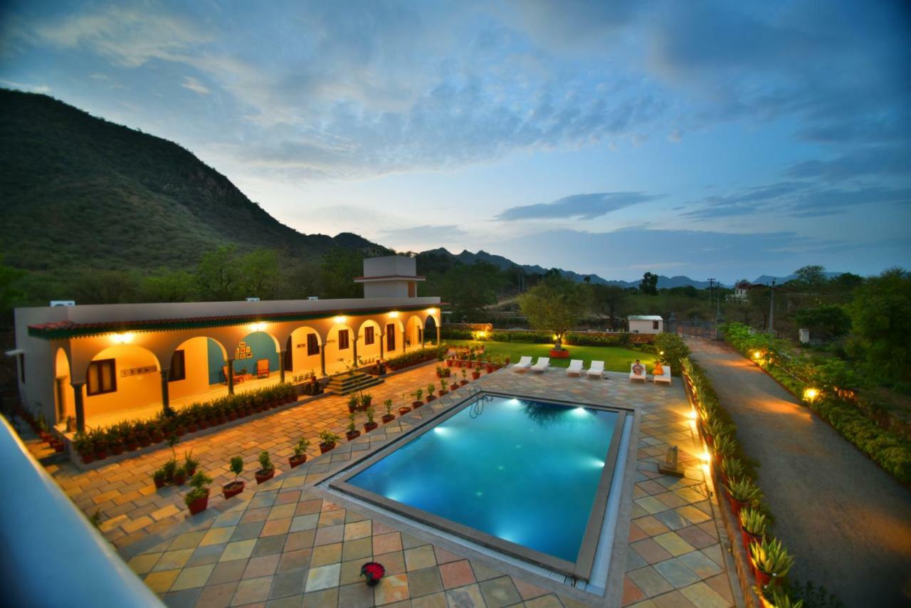 Premkunj Hotel Udaipur Exterior photo